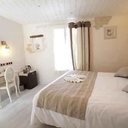 D'hotes Des Portes Ile De Re بيت ضيافة 4*