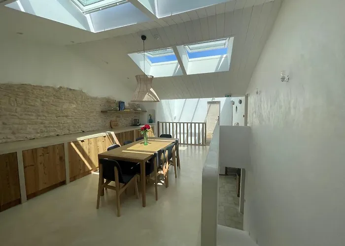 D'hôtes Hôte Des Portes île De Ré Pensión 4*